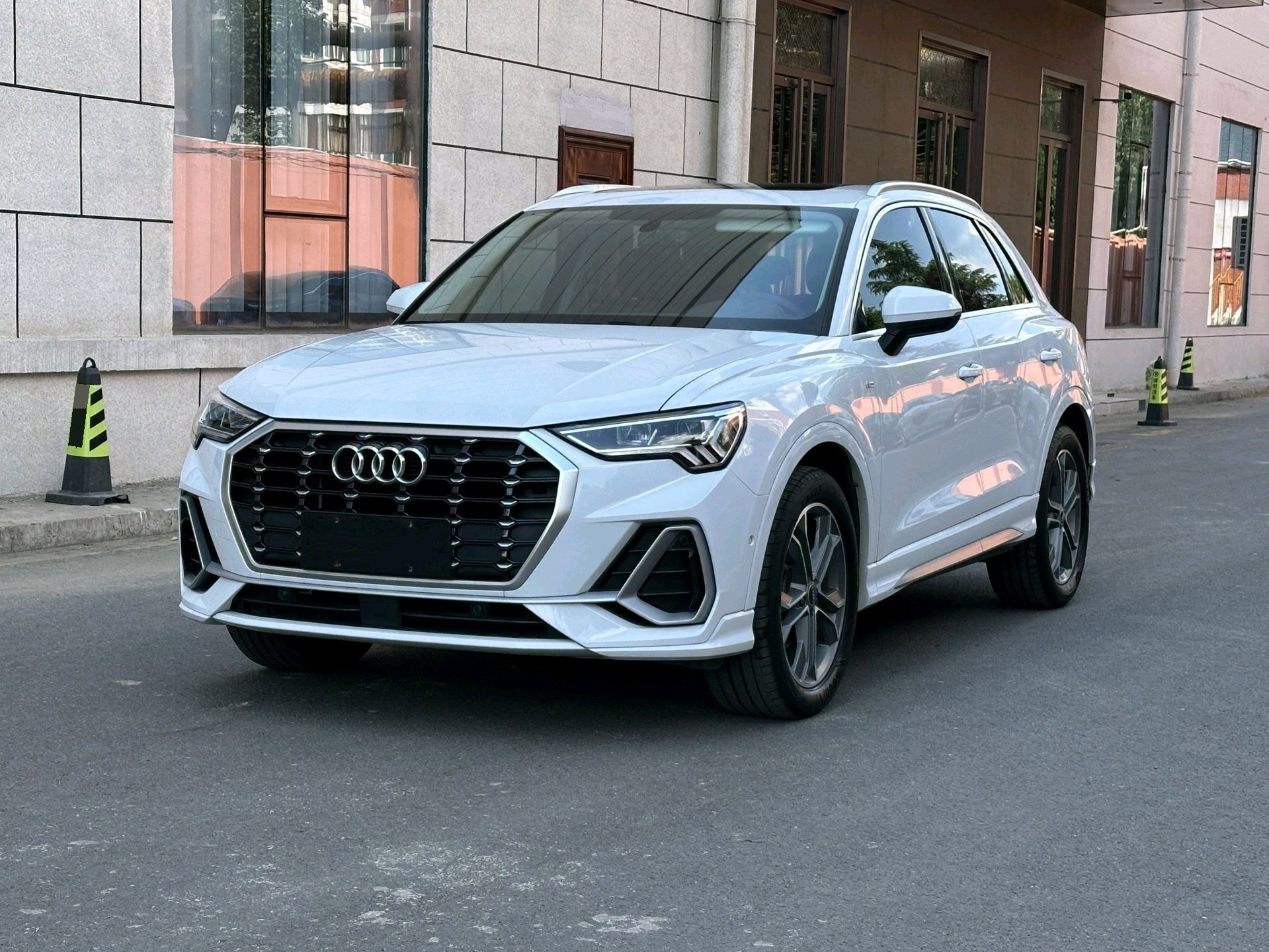 2022 2022 car image