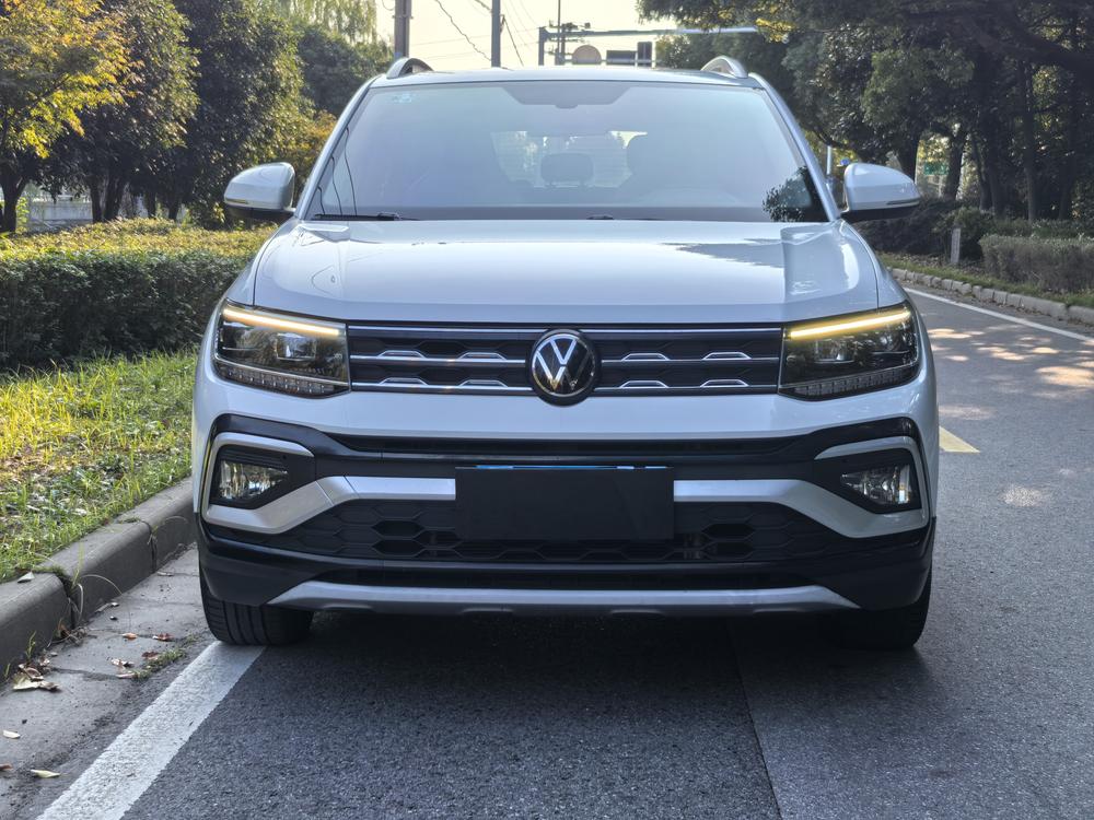 Volkswagen T-Cross 2023 #2 Volkswagen T-Cross 2023 car image #2