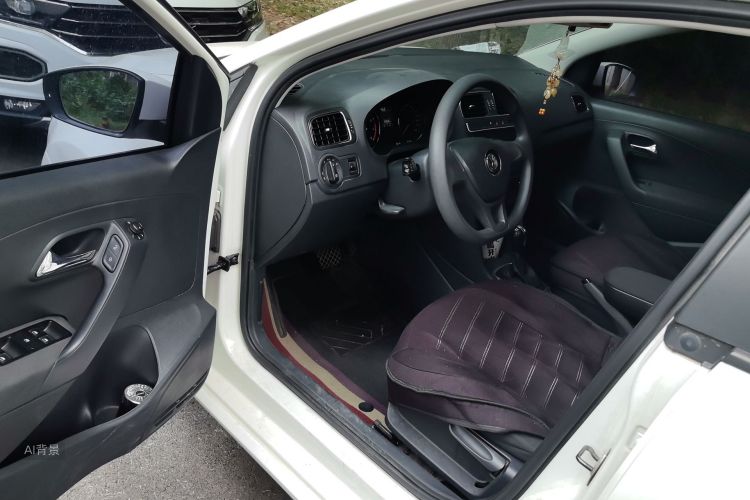 Volkswagen Polo 2015 #18 Volkswagen Polo 2015 car image #18