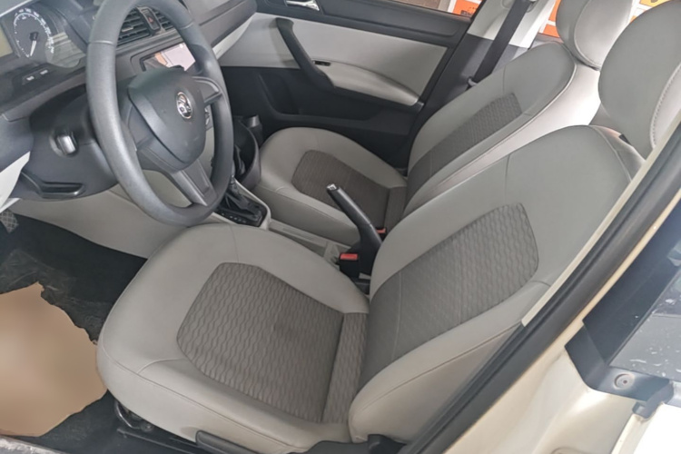 Skoda Rapid 2016 #15 Skoda Rapid 2016 image de voiture #15