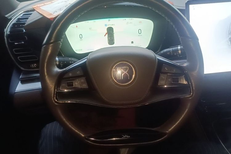 BYD Han 2024 car image #11