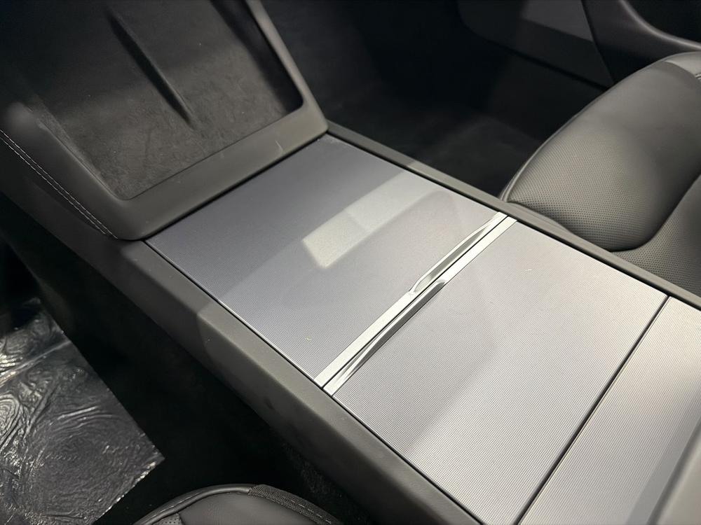 Tesla Model 3 2025 صورة سيارة #8