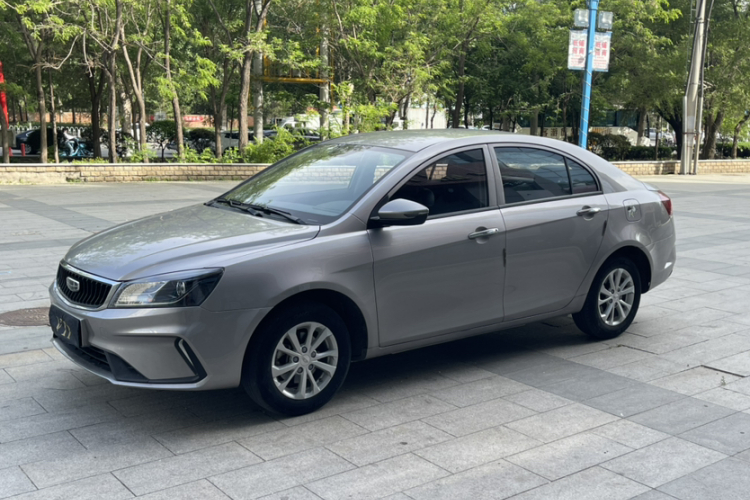 GEELY Emgrand 2021 car image #2