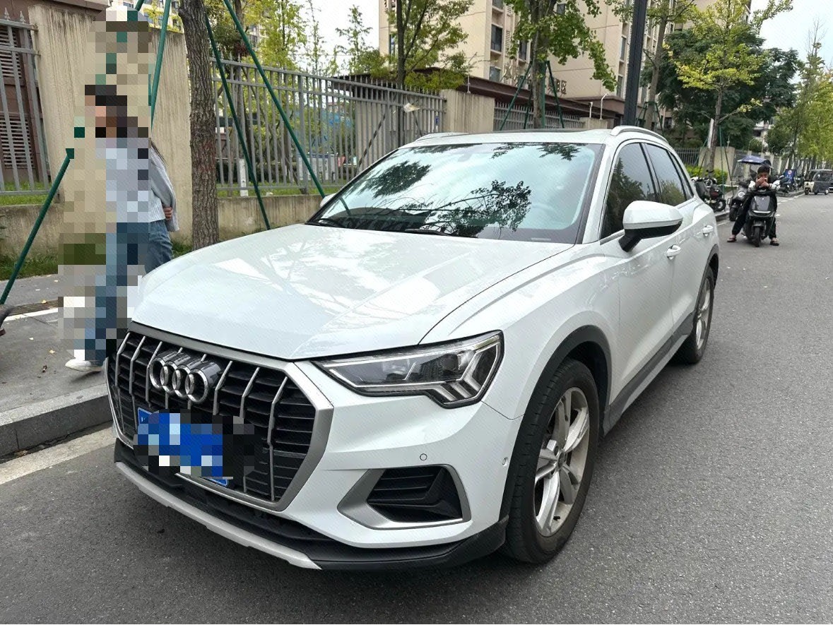 Audi Q3 2023 Audi Q3 2023 car image