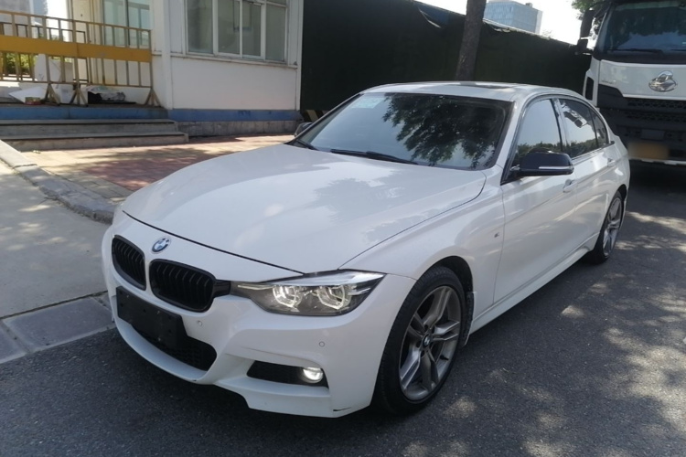 BMW 3 Series 2018 #2 BMW 3 Series 2018 car image #2