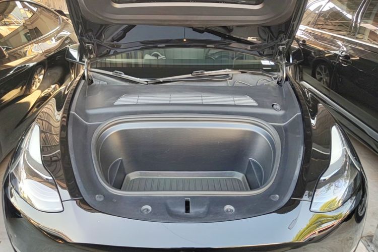 Tesla Model Y 2022 #23 Tesla Model Y 2022 car image #23