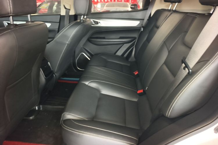 GEELY Vision X6 2019 car image #17