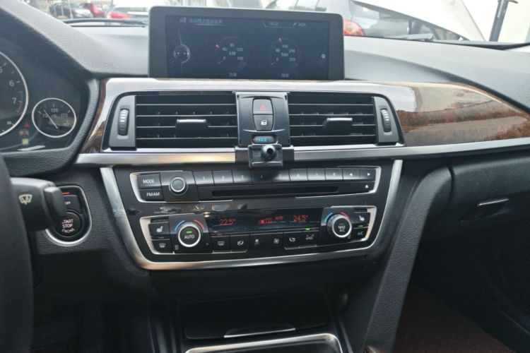 BMW 3 Series 2015 #13 BMW 3 Series 2015 car image #13