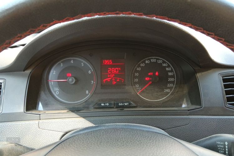 Volkswagen Santana 2017 car image #13