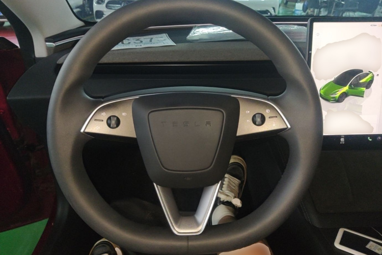 Tesla Model 3 2023 car image #11