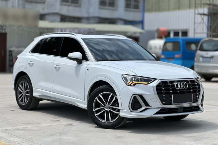Audi Q3 2021 immagine di auto #4