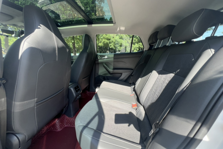 Volkswagen T-Cross 2021 car image #15
