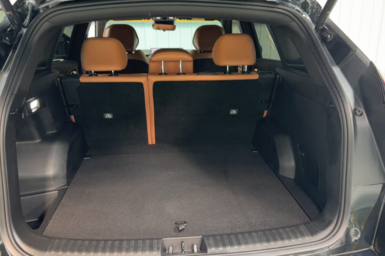 GEELY Boyue L 2026 صورة سيارة #9