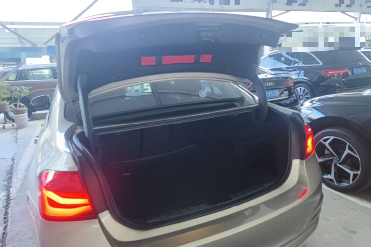 BMW 3 Series 2016 #19 BMW 3 Series 2016 car image #19