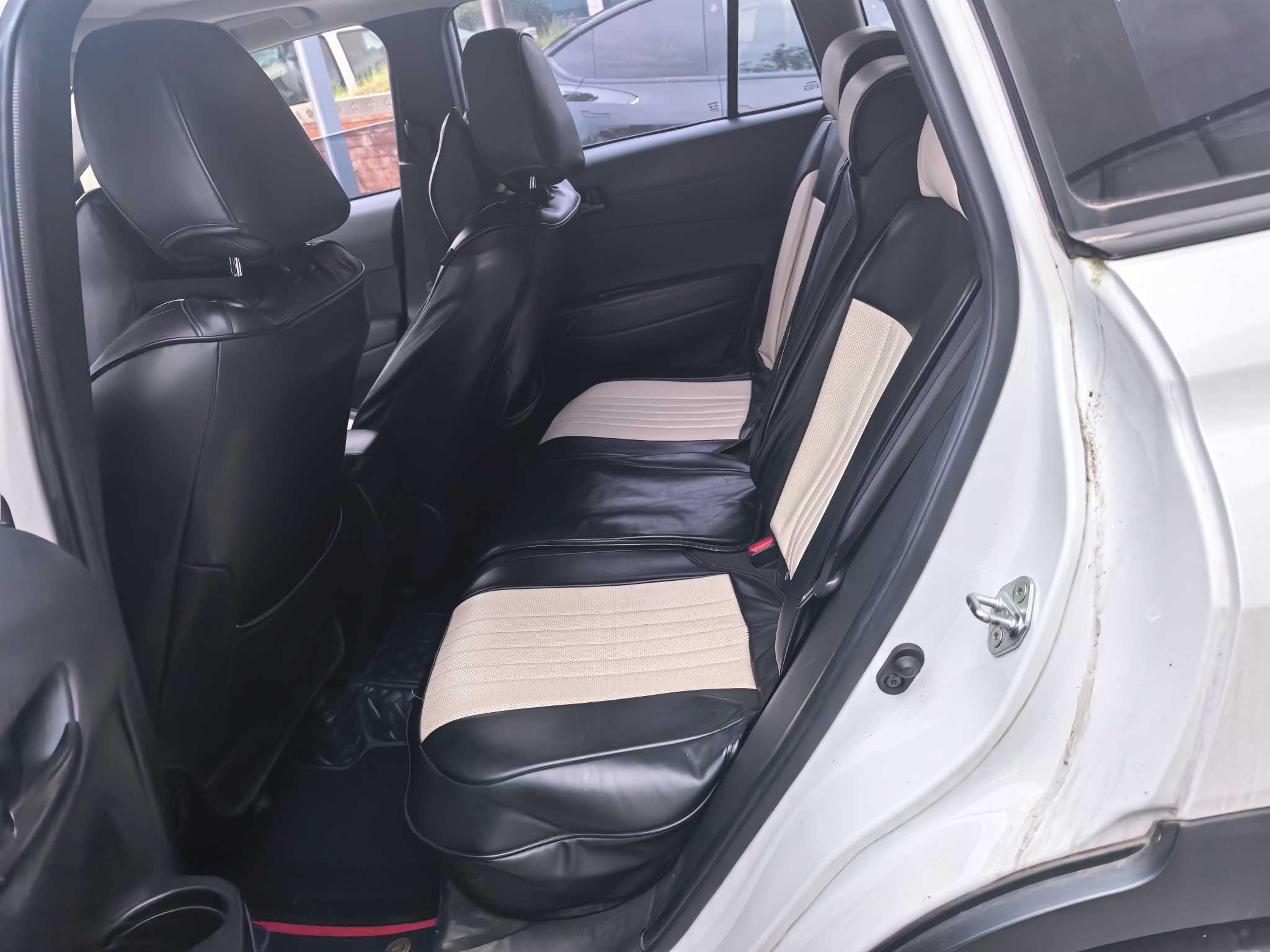 Toyota Corolla Cross 2022 immagine di auto #2