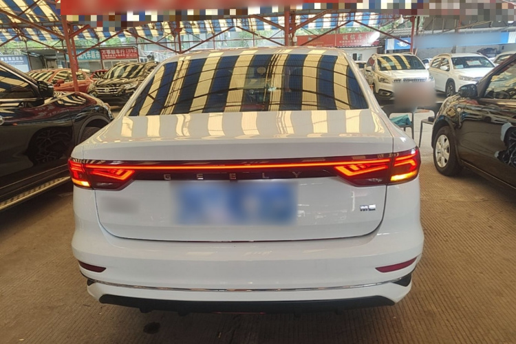 GEELY Emgrand 2021 car image #6