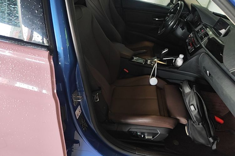 BMW 3 Series 2019 #26 BMW 3 Series 2019 car image #26