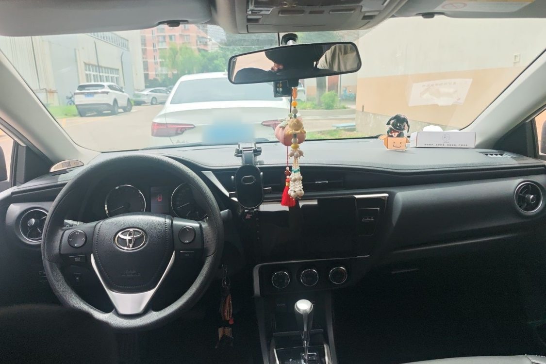 Toyota Corolla 2018 #21 Toyota Corolla 2018 car image #21