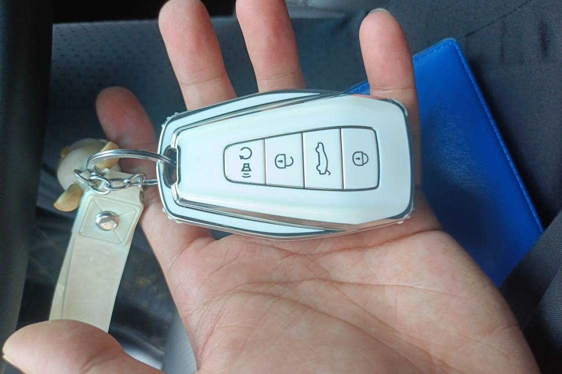 GEELY Binray 2024 #30 GEELY Binray 2024 car image #30
