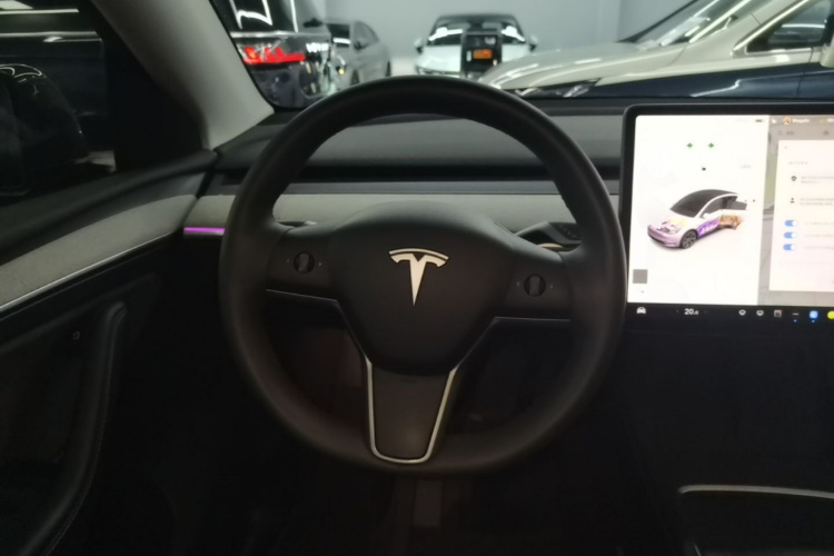 Tesla Model Y 2024 #11 Tesla Model Y 2024 car image #11
