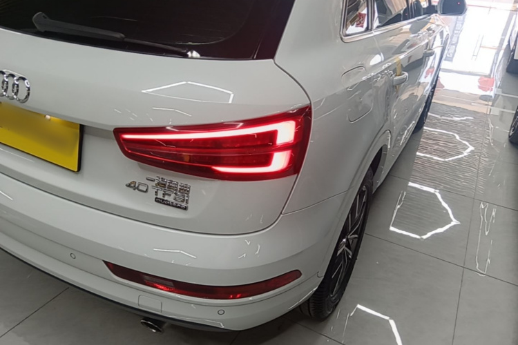 Audi Q3 2017 #8 Audi Q3 2017 car image #8