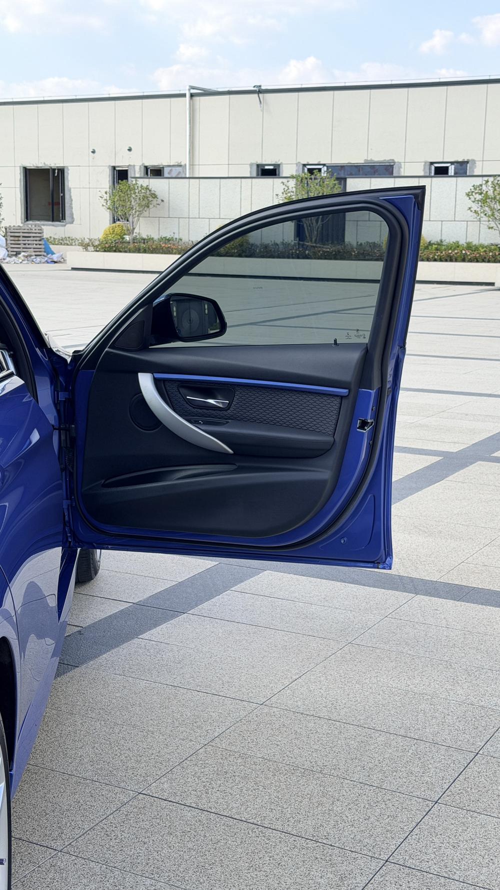 BMW 3 Series 2015 #14 BMW 3 Series 2015 car image #14