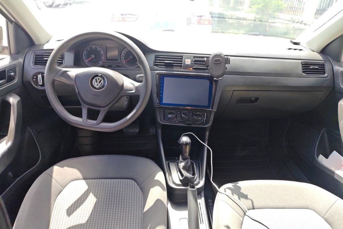 Volkswagen Santana 2019 car image #21