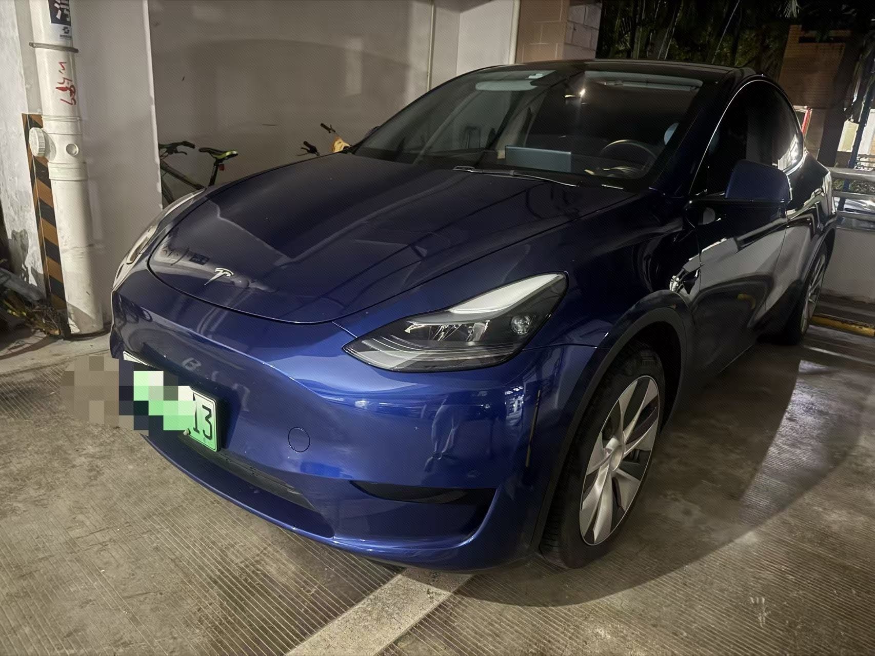 Tesla Model Y 2022 Tesla Model Y 2022 car image