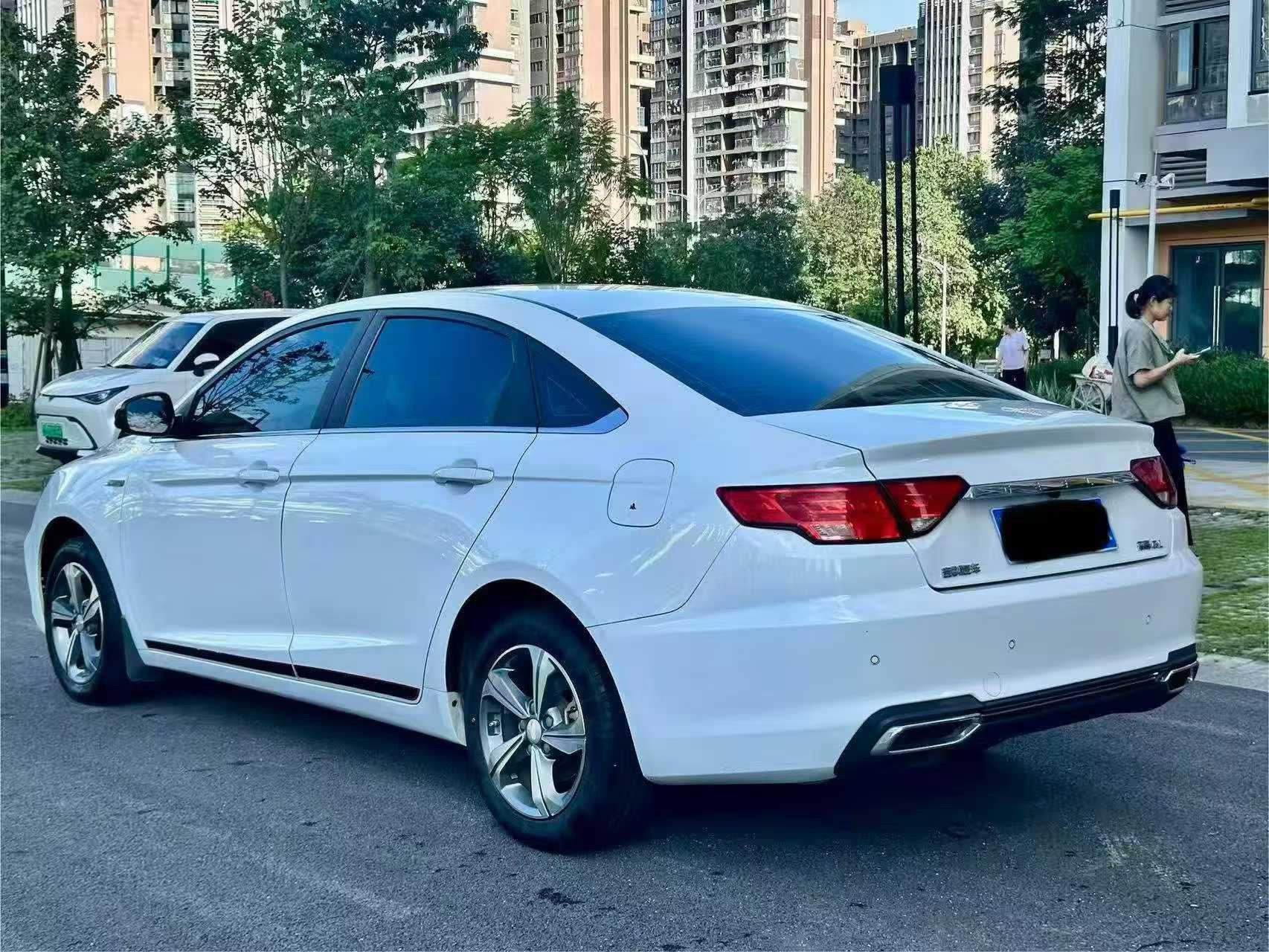 GEELY Emgrand GL 2019 immagine di auto #3