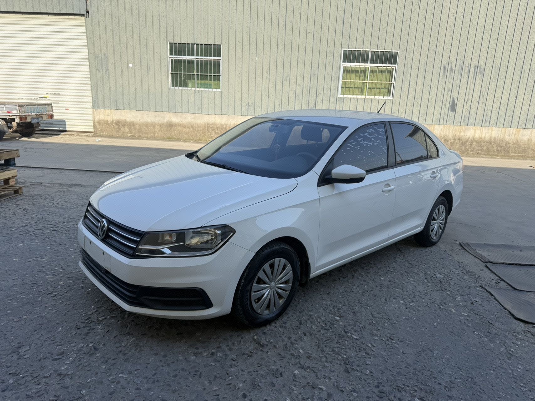 Volkswagen Santana 2020 car image 