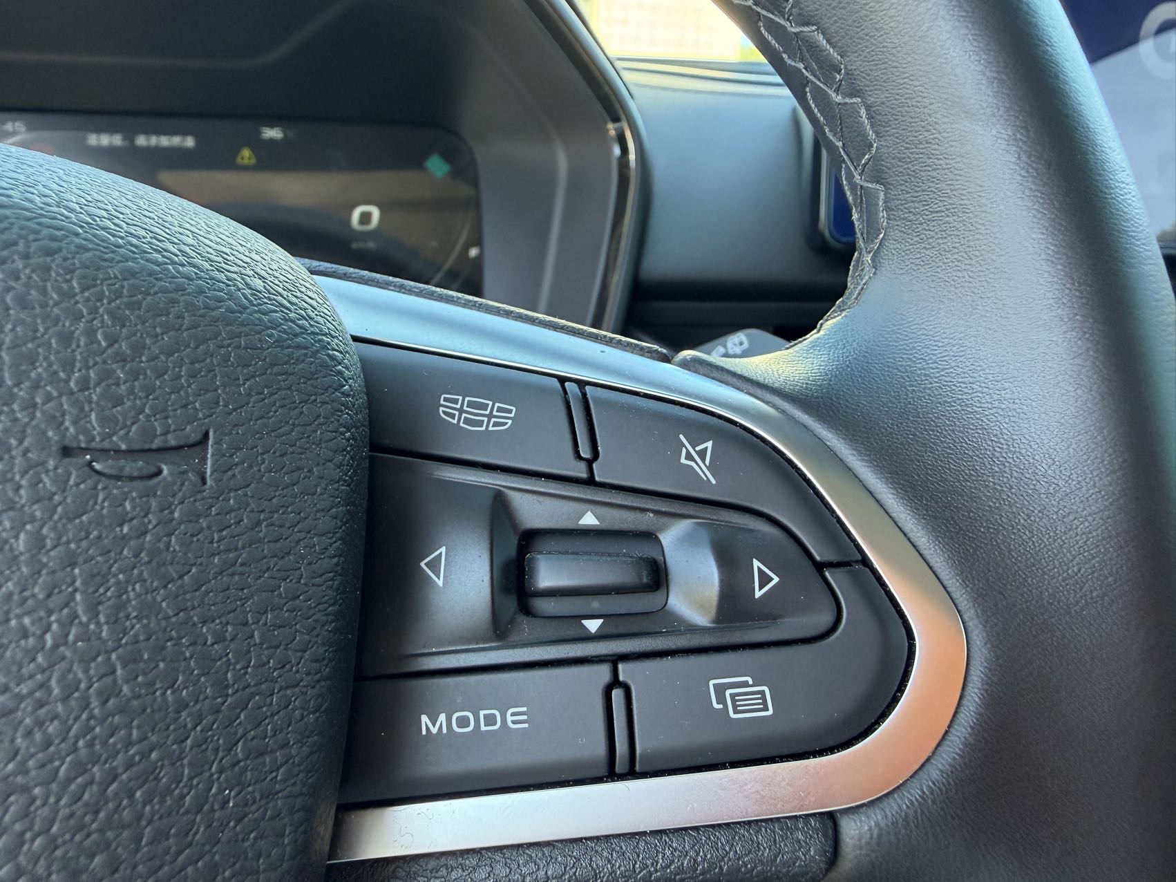 GEELY Emgrand S 2023 immagine di auto #7