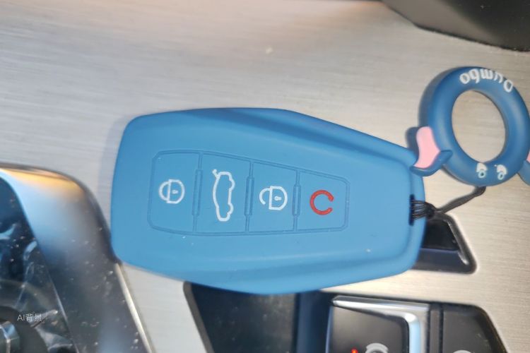 GEELY Coolray 2023 #10 GEELY Coolray 2023 car image #10