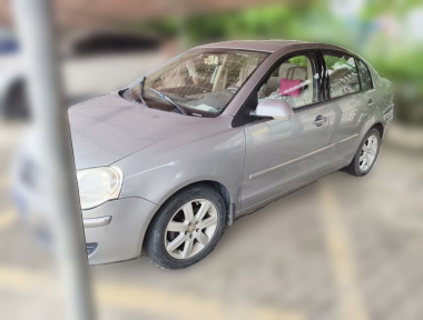 Volkswagen Polo 2010 car image 