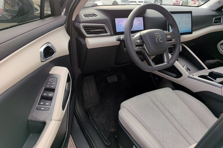 BYD YuanUP 2026 #16 BYD YuanUP 2026 imagen de coche #16