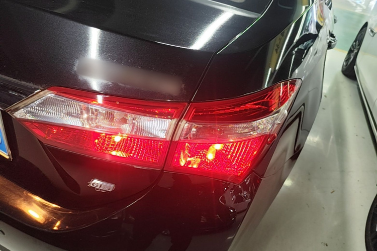 Toyota Corolla 2015 immagine di auto #8