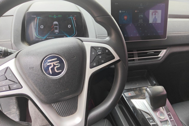 BYD Yuan New Energy 2019 #7 BYD Yuan New Energy 2019 immagine di auto #7