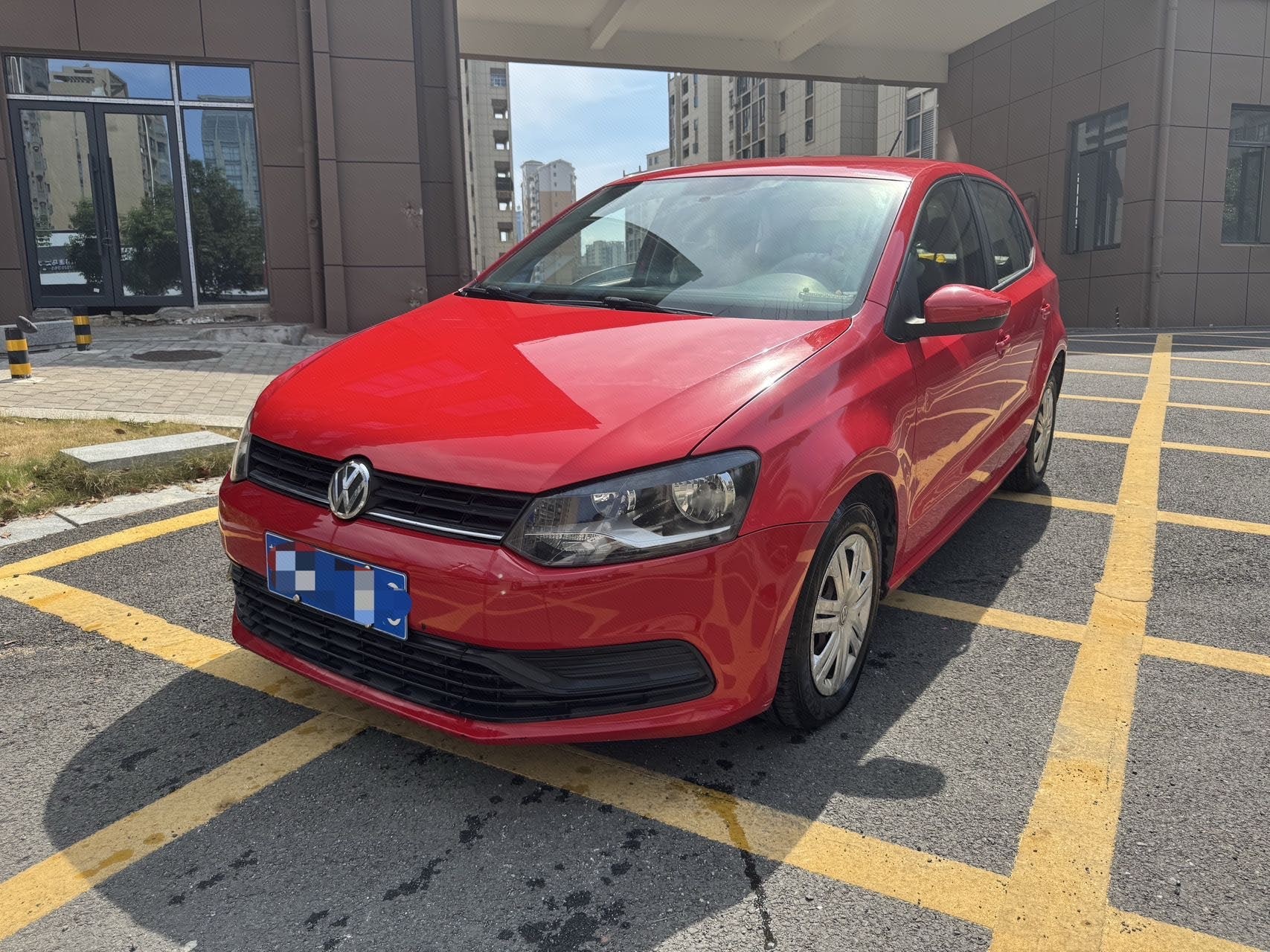 Volkswagen Polo 2016 Volkswagen Polo 2016 car image