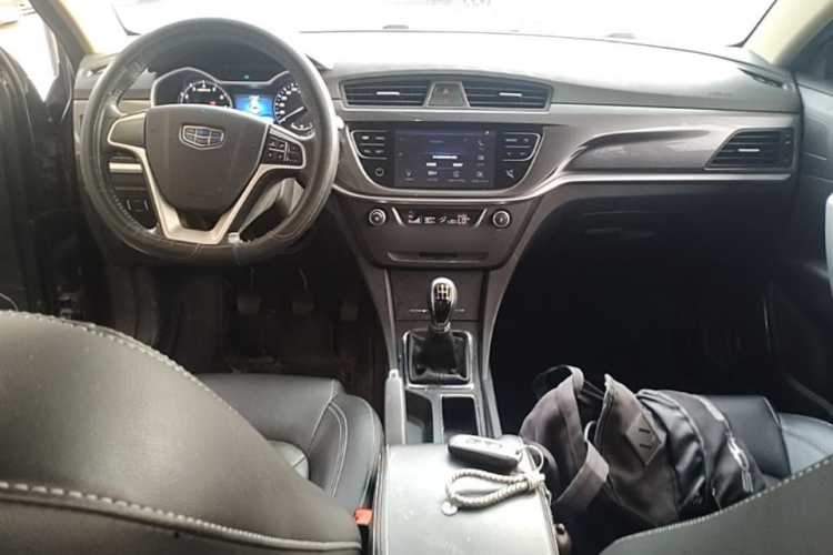 GEELY Emgrand 2017 car image #11