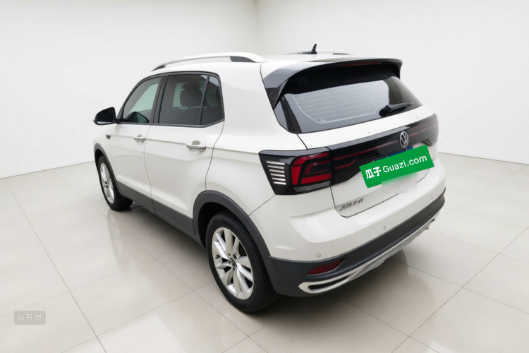 Volkswagen T-Cross 2021 car image #5
