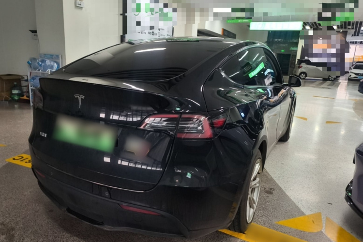 Tesla Model Y 2022 #7 Tesla Model Y 2022 car image #7