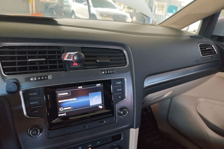 Volkswagen Golf 2016 #10 Volkswagen Golf 2016 car image #10