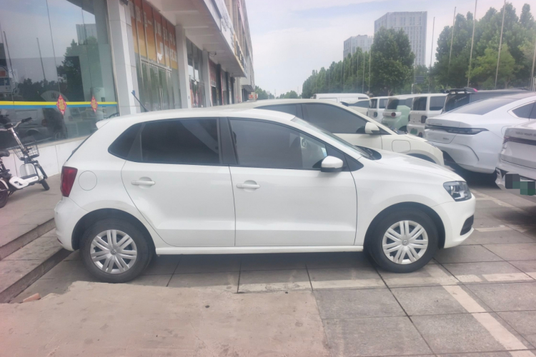 Volkswagen Polo 2016 #5 Volkswagen Polo 2016 car image #5