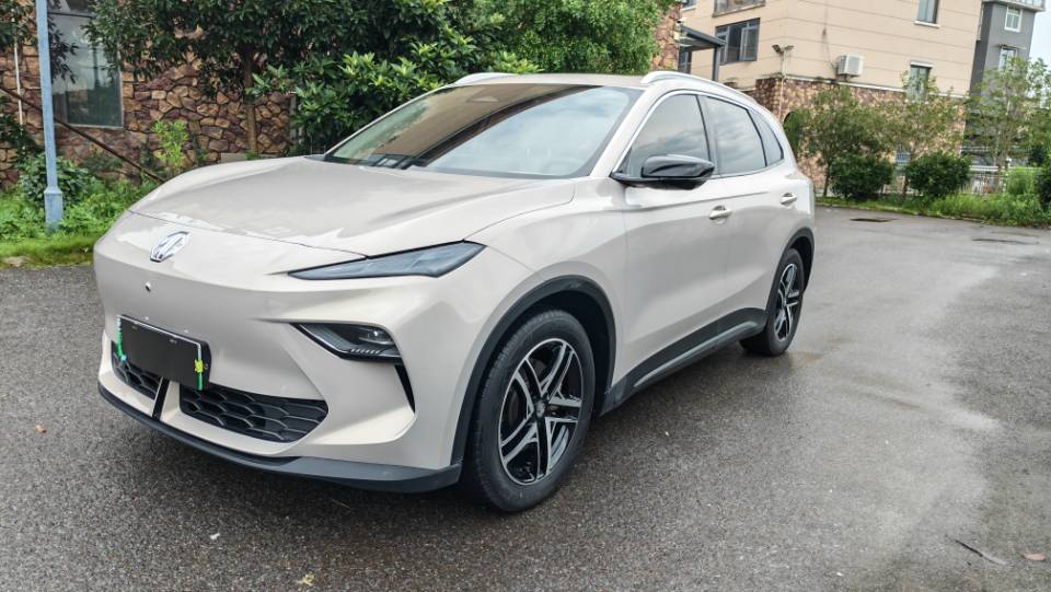MG ES5 2024 MG ES5 2024 immagine di auto