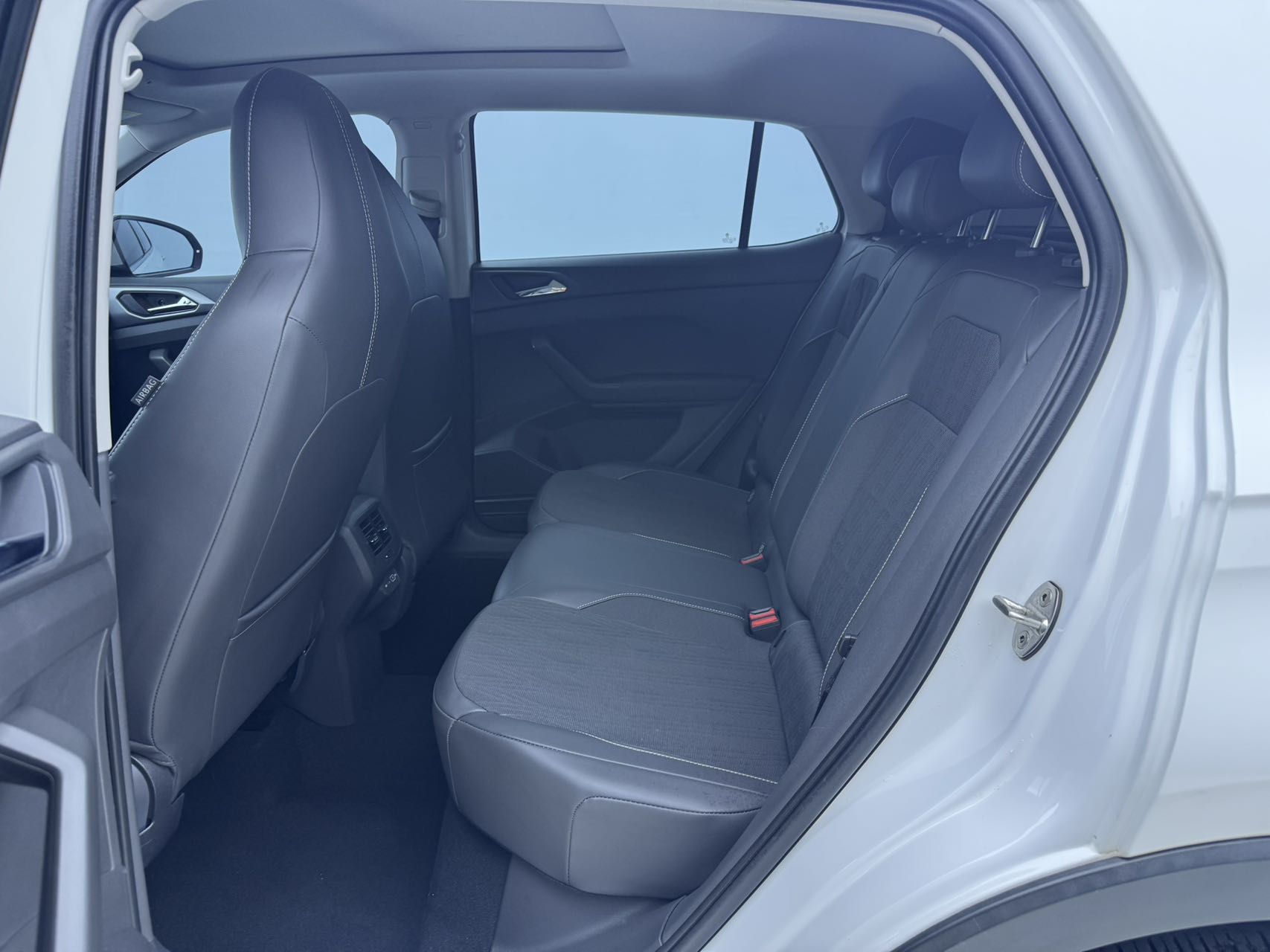 Volkswagen T-Cross 2022 #14 Volkswagen T-Cross 2022 car image #14