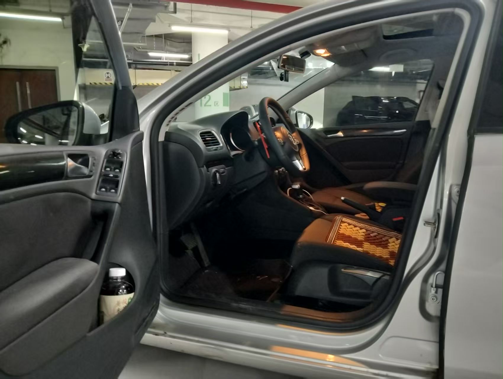 Volkswagen Golf 2010 immagine di auto #2