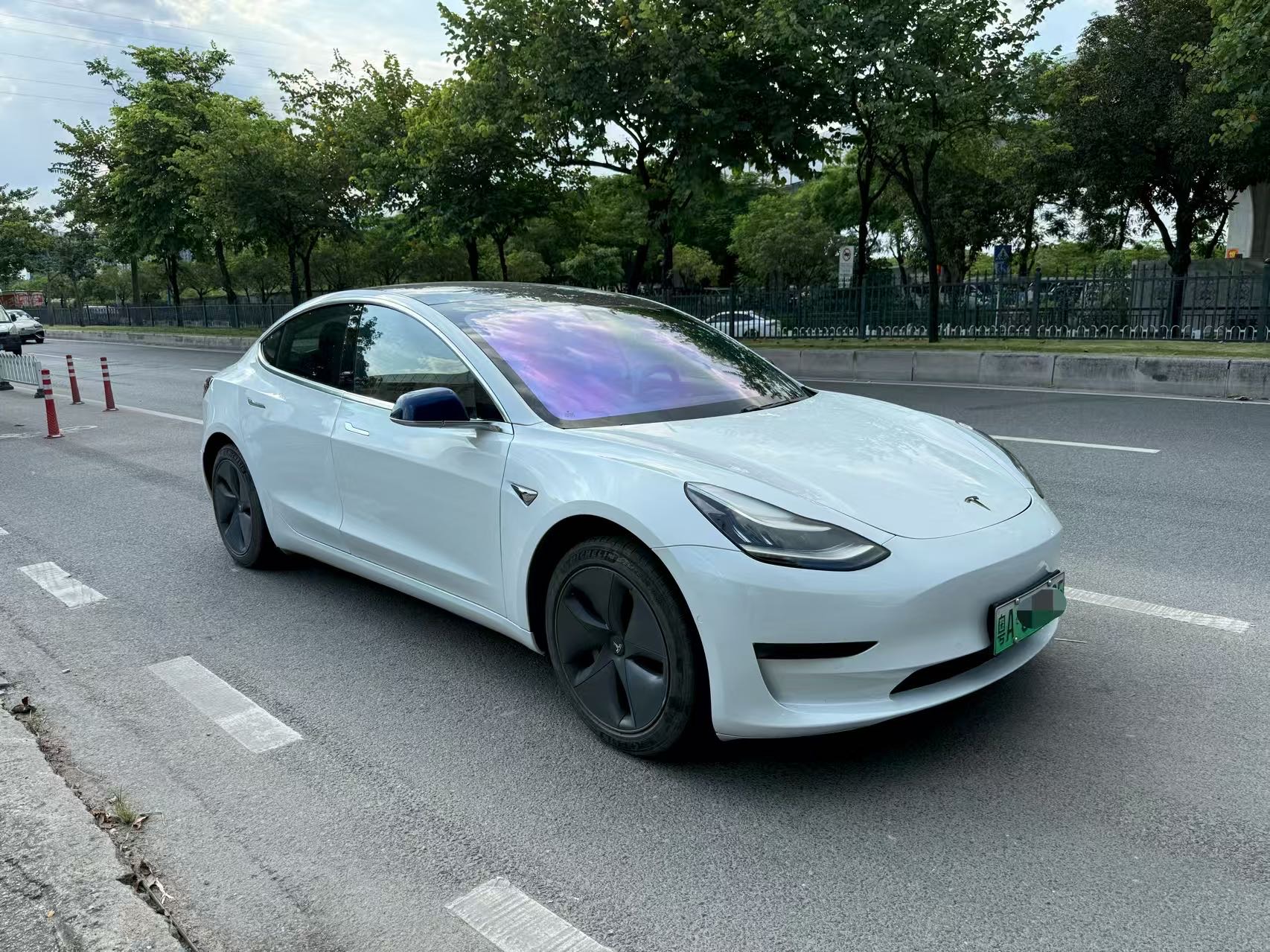 Tesla Model 3 (Imported) 2019 car image #2
