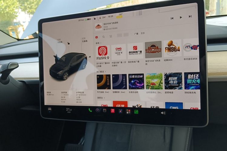 Tesla Model Y 2021 #22 Tesla Model Y 2021 car image #22