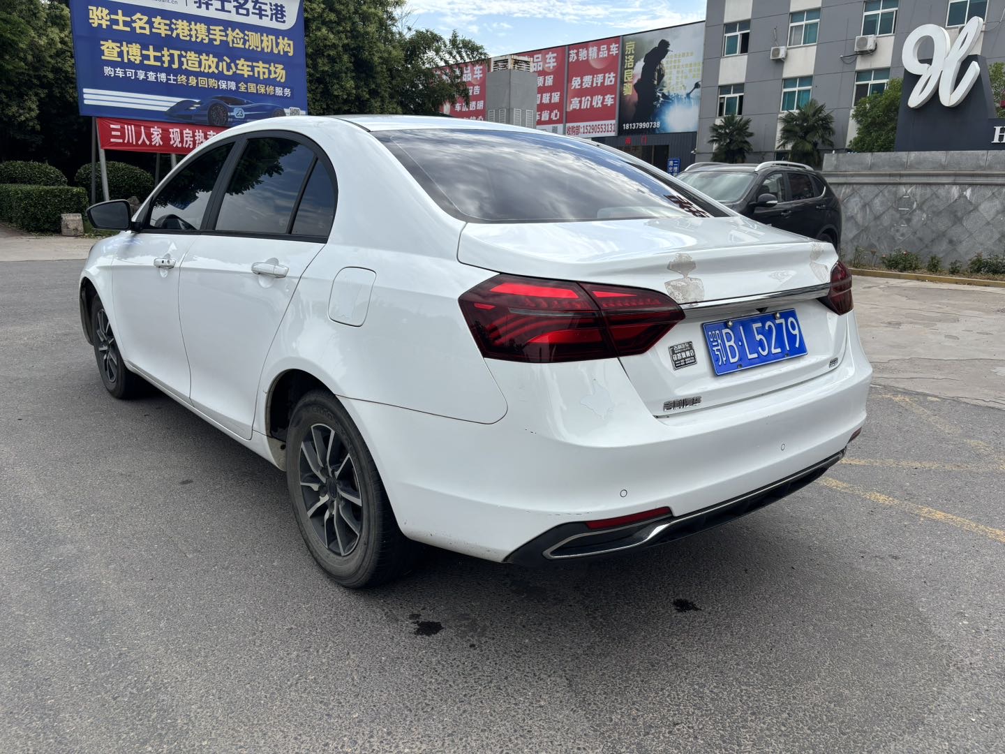 GEELY Emgrand 2019 #7 GEELY Emgrand 2019 car image #7
