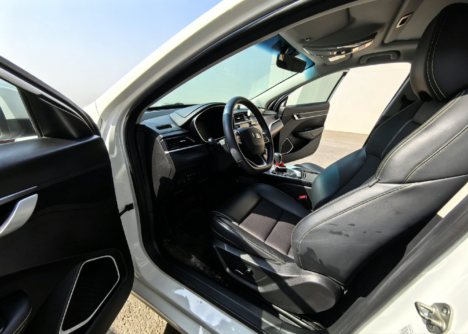 GEELY Binray 2021 #4 GEELY Binray 2021 صورة سيارة #4