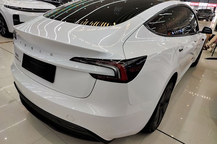 Tesla Model 3 2024 #7 Tesla Model 3 2024 immagine di auto #7